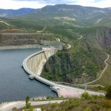 El Atazar dam