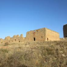 The Torreón de La Pica, of Muslim origin, and its deserted village.