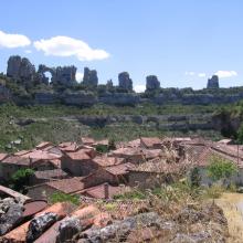 Orbaneja del Castillo and its famous ridge